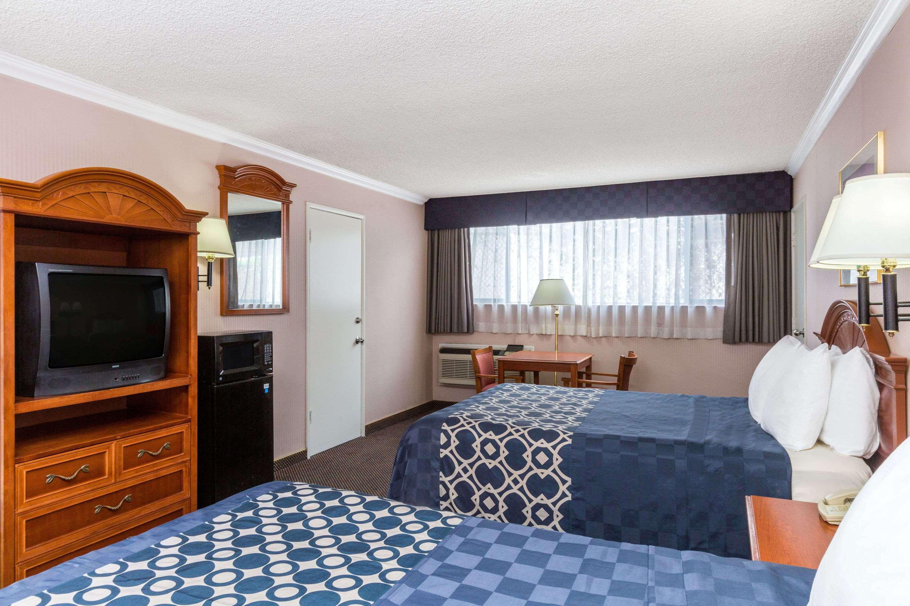 Days Inn By Wyndham Los Angeles Lax/Venicebch/Marina Delray Inglewood Bagian luar foto