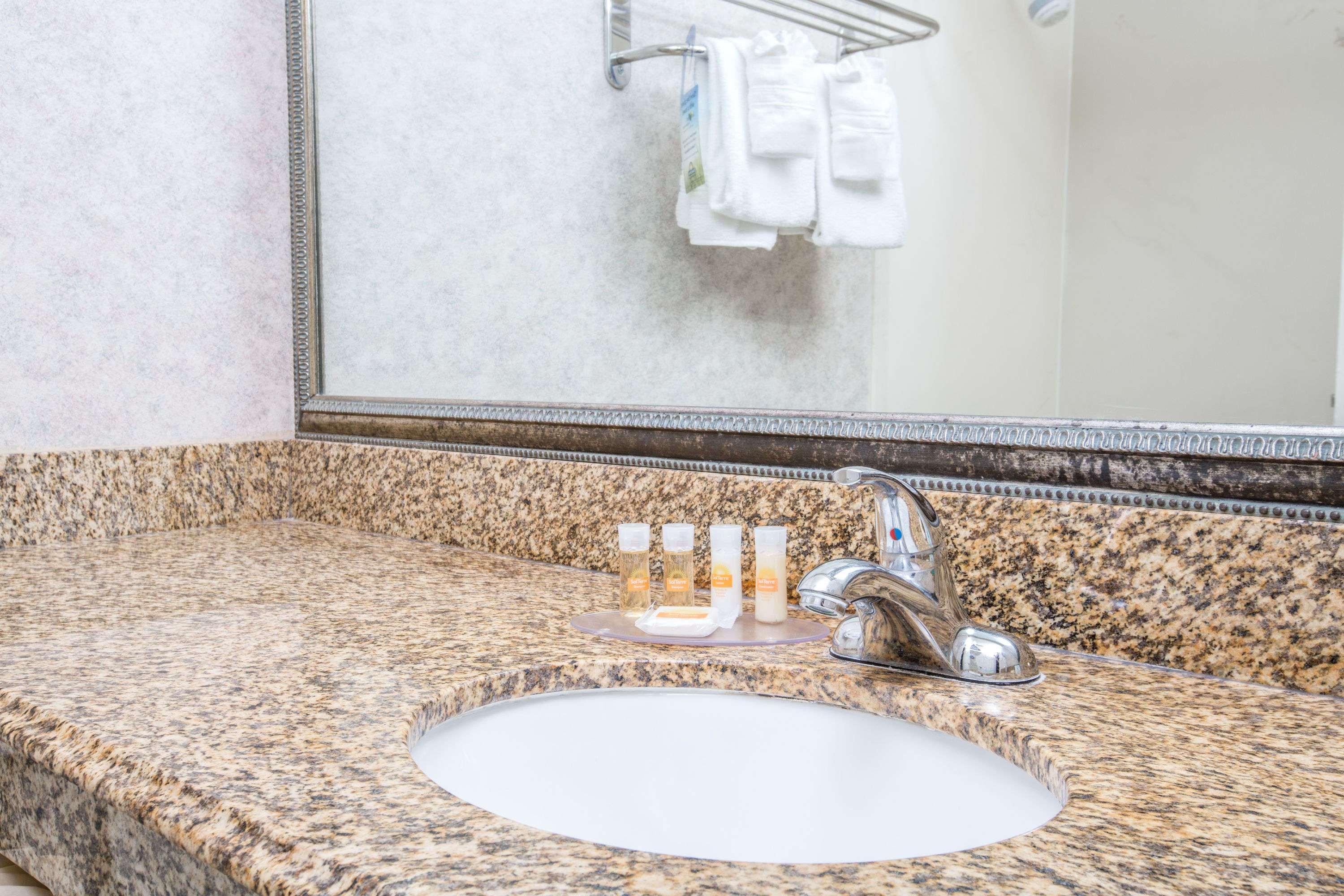 Days Inn By Wyndham Los Angeles Lax/Venicebch/Marina Delray Inglewood Bagian luar foto