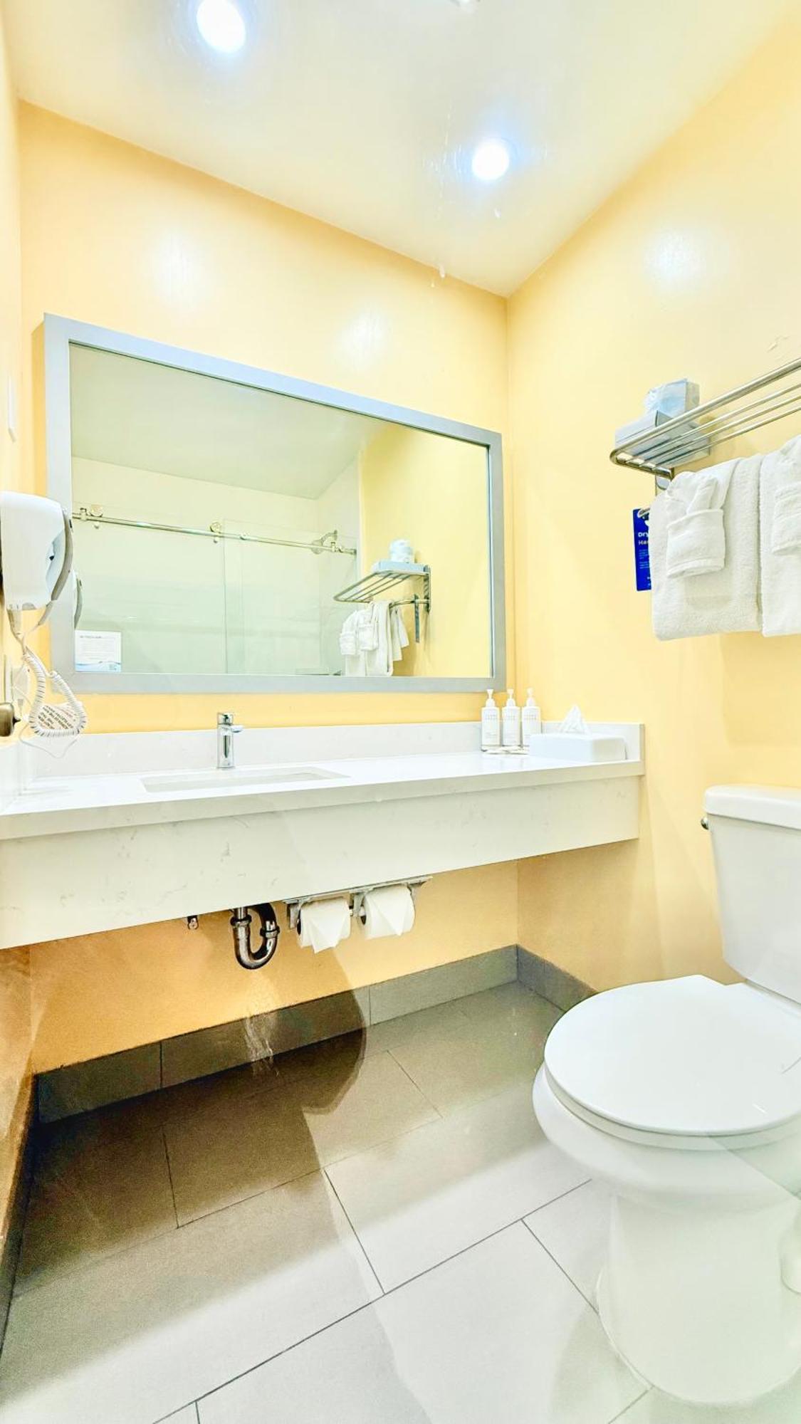 Days Inn By Wyndham Los Angeles Lax/Venicebch/Marina Delray Inglewood Bagian luar foto